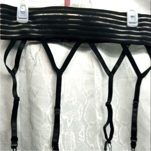Darque Garter Belt women's size XL